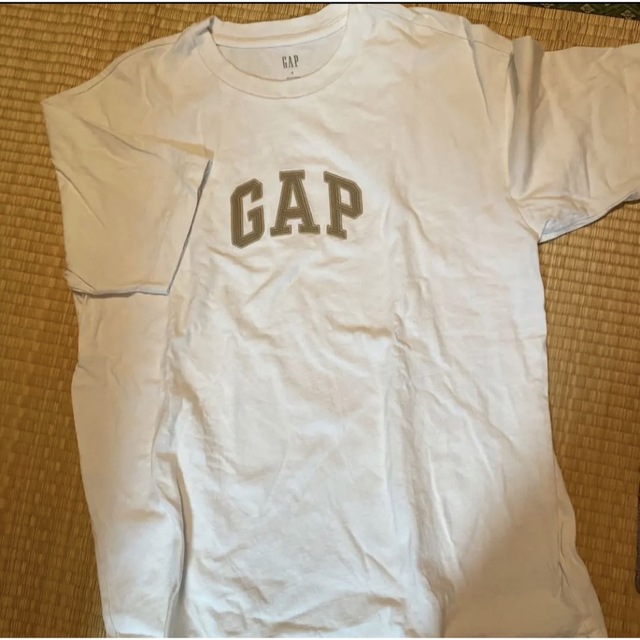 GAP(ギャップ)の古着　GAP メンズTシャツ　S 半袖 メンズのトップス(シャツ)の商品写真