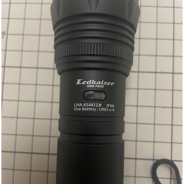 LEDLENSER(レッドレンザー)の防水LEDライト レッドカイザー 1000ルーメン スポーツ/アウトドアのアウトドア(ライト/ランタン)の商品写真