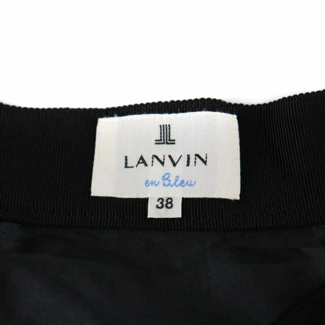 LANVIN en Bleu(ランバンオンブルー)のランバンオンブルー フレアスカート ひざ丈 花柄 リボン タック 38 M 黒 レディースのスカート(ひざ丈スカート)の商品写真