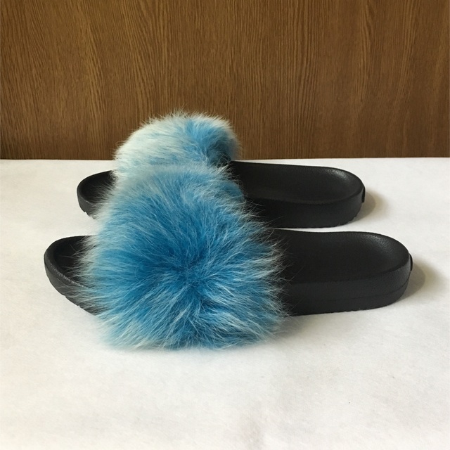 UGG ファーサンダル 2