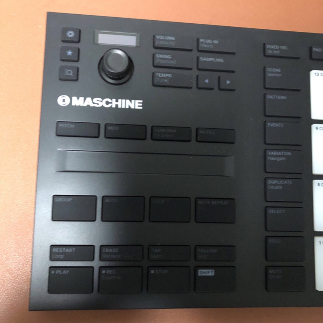 N I MASCHINE MIKRO MK3 ガイドブック付き 未使用品-