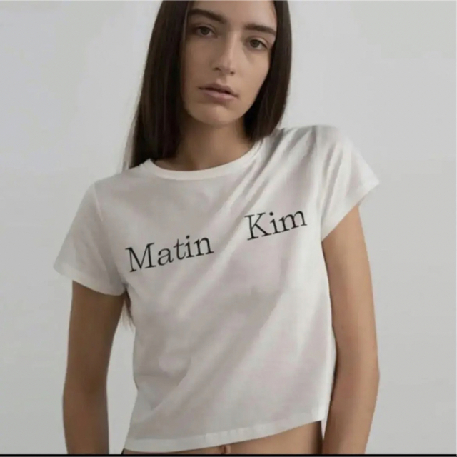 【値下げ中】MATIN KIM LOGO SILKET CROP TOPTシャツ メンズのトップス(Tシャツ/カットソー(半袖/袖なし))の商品写真