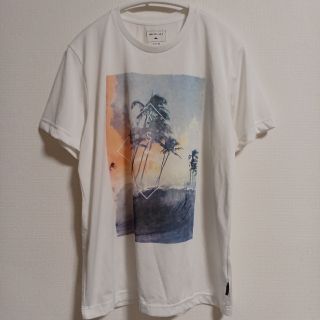 クイックシルバー(QUIKSILVER)の【即日発送】美品。QUIK SILVER プリント半袖カットソー(Tシャツ/カットソー(半袖/袖なし))