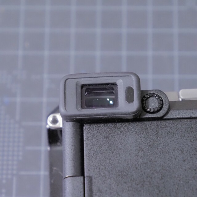 SONY(ソニー)のα7c SONY+SmallRigケージ+純正バッテリー スマホ/家電/カメラのカメラ(ミラーレス一眼)の商品写真