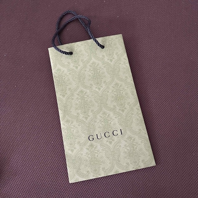 Gucci(グッチ)の《新品匿名発送》 GUCCI グッチ 紙袋 ショッパー ショップ袋 レディースのバッグ(ショップ袋)の商品写真