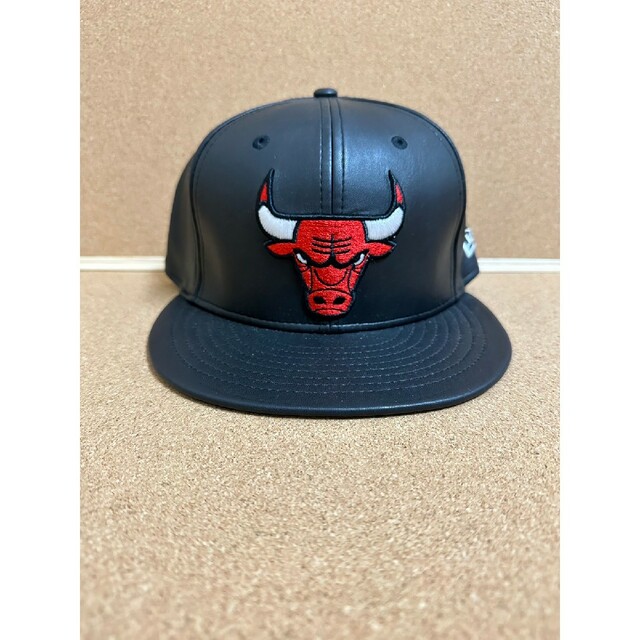 Size: 7 1/2 シカゴブルズ ニューエラ 59fifty ブラックカラー
