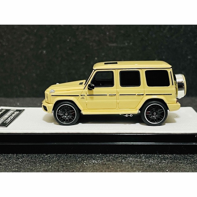 MOTORHELIX ベンツ AMG G63 イエロー 1/64 ミニカーの通販 by 湾岸's