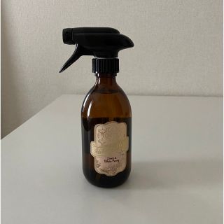 サボン(SABON)の　　SABONファブリックミスト(300mL) リネン&ホワイトピオニー(アロマスプレー)