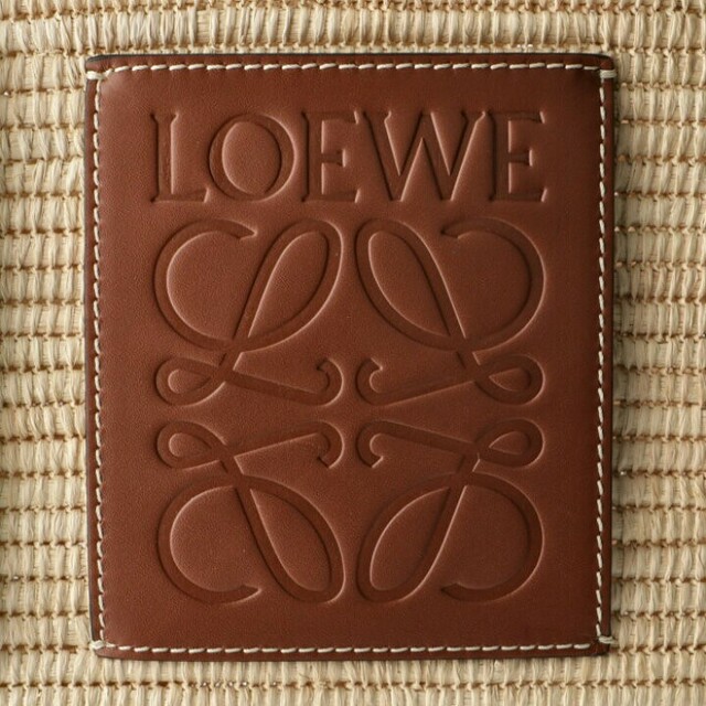 LOEWE(ロエベ)のLOEWE ラフィア スクエア バスケットバッグ S スモール　新品未使用 レディースのバッグ(トートバッグ)の商品写真