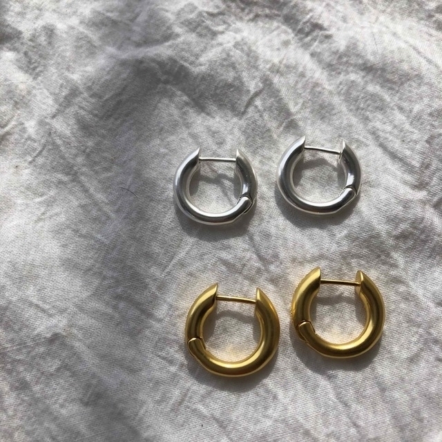 DEUXIEME CLASSE(ドゥーズィエムクラス)のN-237 Mat gold color hoop pierce レディースのアクセサリー(ピアス)の商品写真