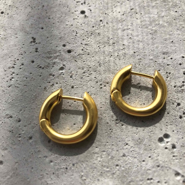 DEUXIEME CLASSE(ドゥーズィエムクラス)のN-237 Mat gold color hoop pierce レディースのアクセサリー(ピアス)の商品写真