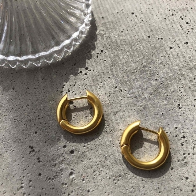 DEUXIEME CLASSE(ドゥーズィエムクラス)のN-237 Mat gold color hoop pierce レディースのアクセサリー(ピアス)の商品写真