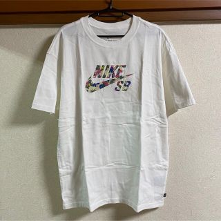 ナイキ(NIKE)のNIKE Tシャツ　(Tシャツ/カットソー(半袖/袖なし))