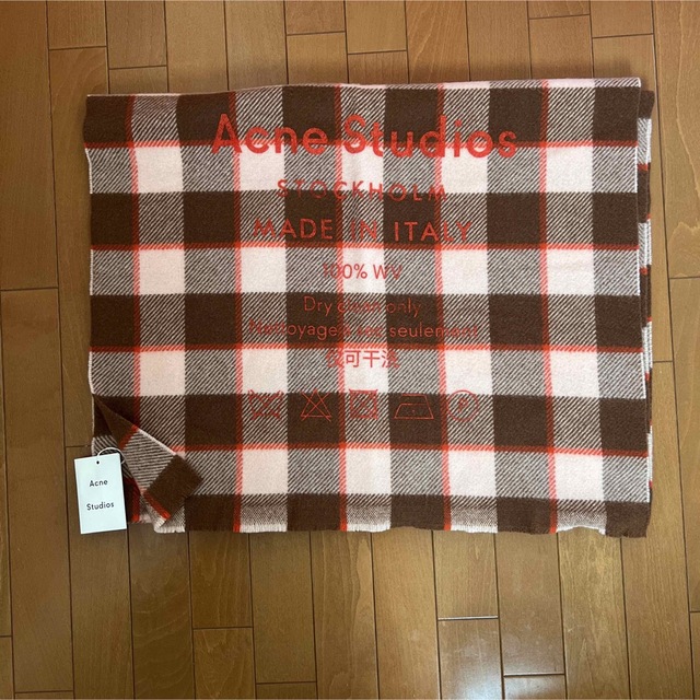 acne studios 新品未使用　マフラー、ストール