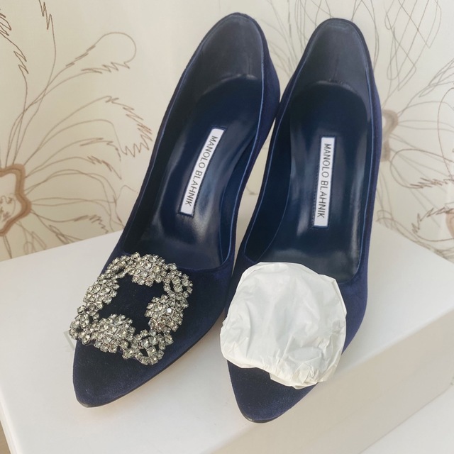 新品】MANOLO BLAHNIK ハンギシ ベルベット パンプス ネイビー