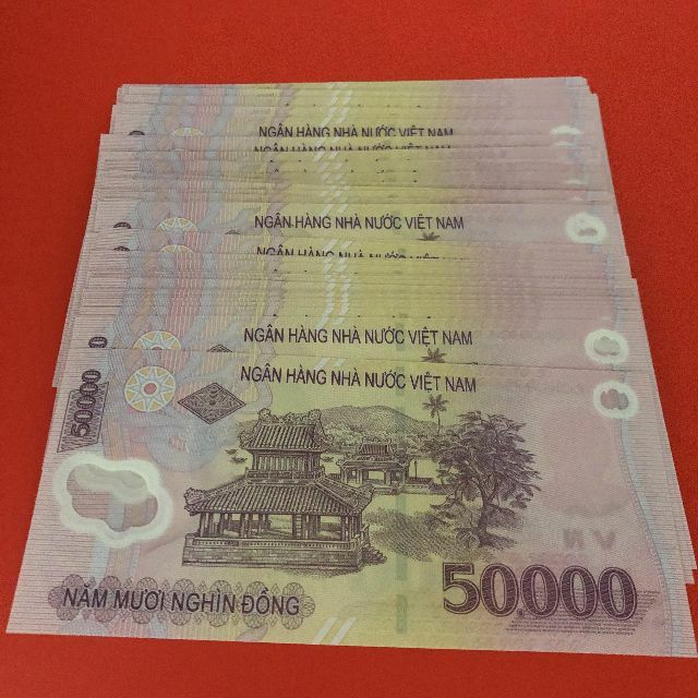 ベトナム紙幣　ベトナムドン　5万ドン　20枚　美品のサムネイル