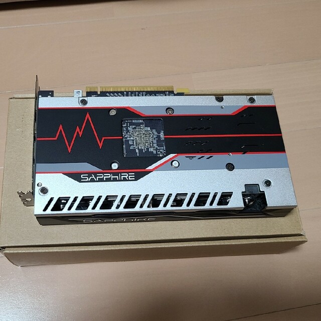 SAPPHIRE RADEON RX 570 グラフィックボード 2