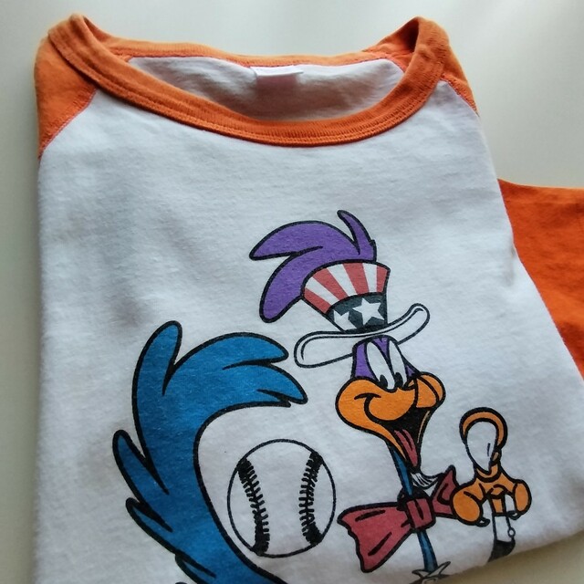 東洋エンタープライズ(トウヨウエンタープライズ)のチェスウィック★LOONEYTUNES★ラグランスリーブ七分袖Tシャツ★美品★M メンズのトップス(その他)の商品写真