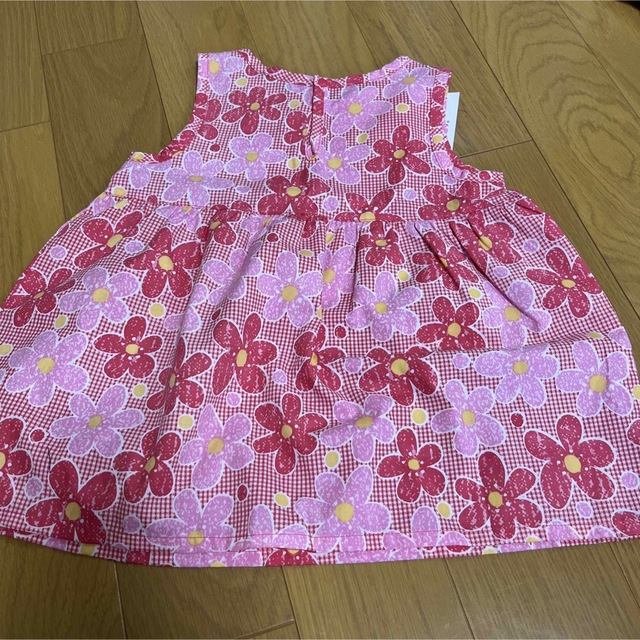 新品　タグ付き　ワンピース　95 女の子　花柄 キッズ/ベビー/マタニティのキッズ服女の子用(90cm~)(ワンピース)の商品写真