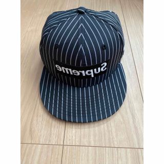 supreme×COMMEdesGARCONSニューエラ7 5/8