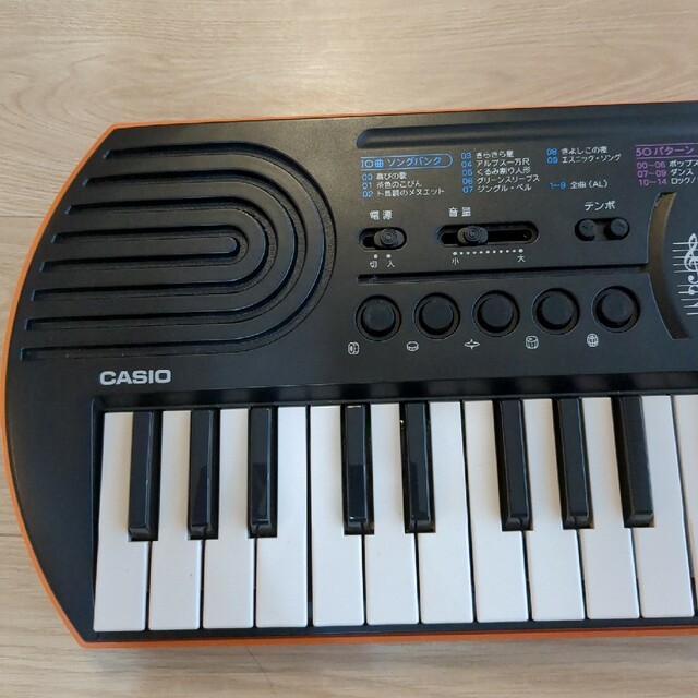 CASIO(カシオ)のしゃっきー様専用　CASIO　ミニキーボード　SA-76 楽器の鍵盤楽器(キーボード/シンセサイザー)の商品写真