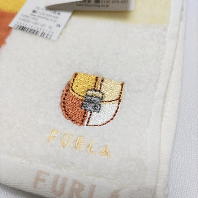 Furla(フルラ)の未使用☆　FURLA　ハンカチ レディースのファッション小物(ハンカチ)の商品写真