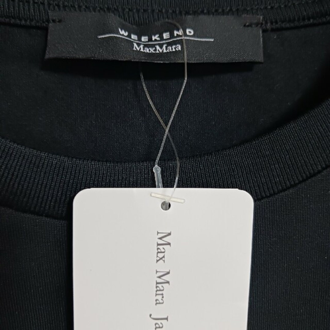 Max Mara(マックスマーラ)のマックスマーラータグ付き新品未使用品のカットソー✨最終価格‼️ レディースのトップス(Tシャツ(半袖/袖なし))の商品写真