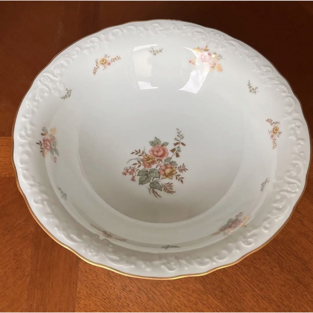 Noritake(ノリタケ)の【未使用美品】ノリタケ★フラワーブーケ★月桂樹マーク　パーティセット インテリア/住まい/日用品のキッチン/食器(食器)の商品写真