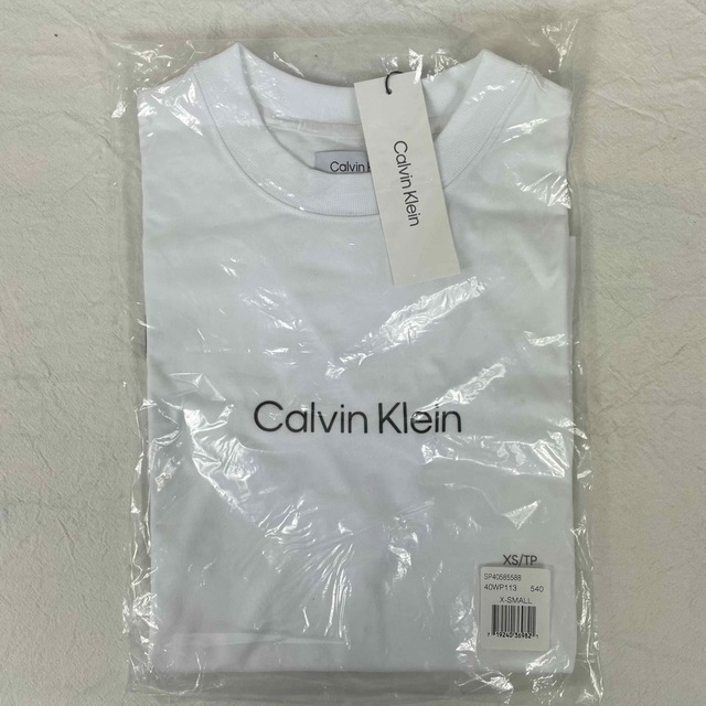 Calvin Klein(カルバンクライン)の新品 Calvin Klein カルバンクライン　Tシャツ グク　XS レディースのトップス(Tシャツ(半袖/袖なし))の商品写真