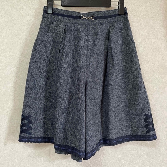 axes femme(アクシーズファム)のアクシーズファム　キュロット　スカート　パンツ　ネイビー　グレー　膝丈 レディースのパンツ(キュロット)の商品写真