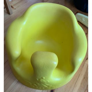 バンボ(Bumbo)のバンボ　bumbo 黄色　イエロー　椅子　ローチェア(その他)