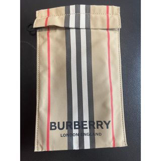 バーバリー(BURBERRY)のバーバリー　スマホケース　スマートフォン　iPhone(iPhoneケース)