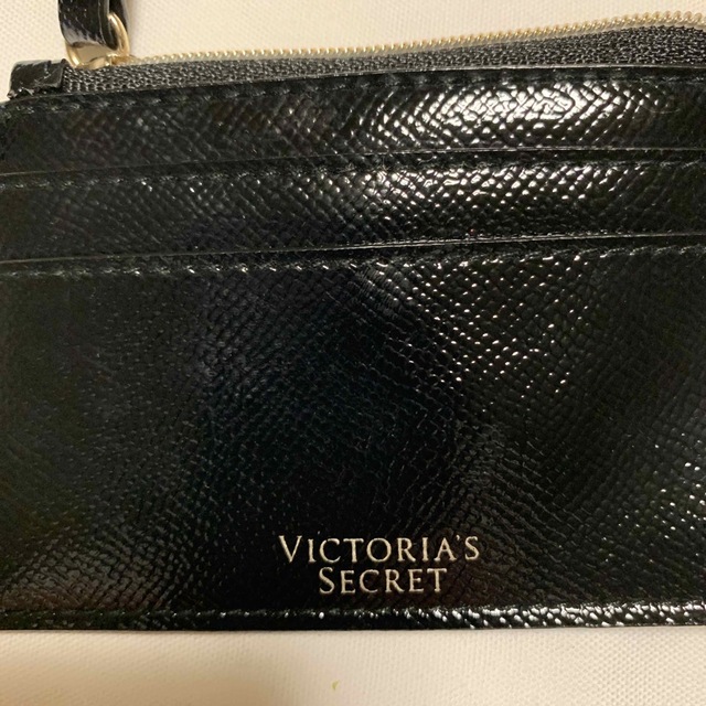 Victoria's Secret(ヴィクトリアズシークレット)の未使用　ビクトリアシークレット　カードケース レディースのファッション小物(名刺入れ/定期入れ)の商品写真
