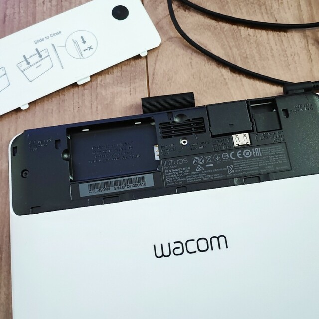 Wacom(ワコム)の【中古】ワコム CTL-490 スマホ/家電/カメラのPC/タブレット(PC周辺機器)の商品写真