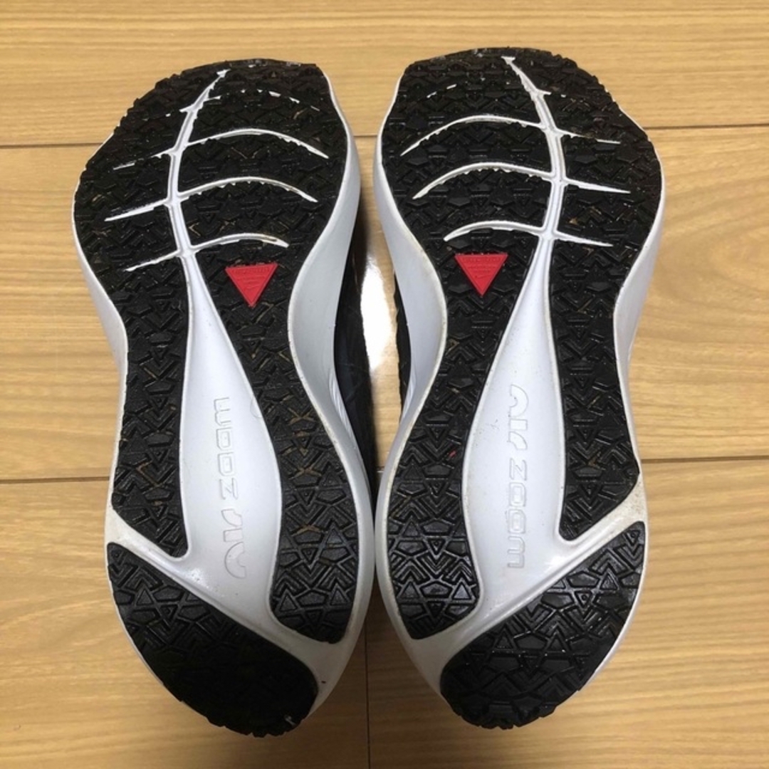 NIKE(ナイキ)のNIKE ナイキ 24.5 ウィンフロー7 シールド 撥水 スニーカーナイキ レディースの靴/シューズ(スニーカー)の商品写真