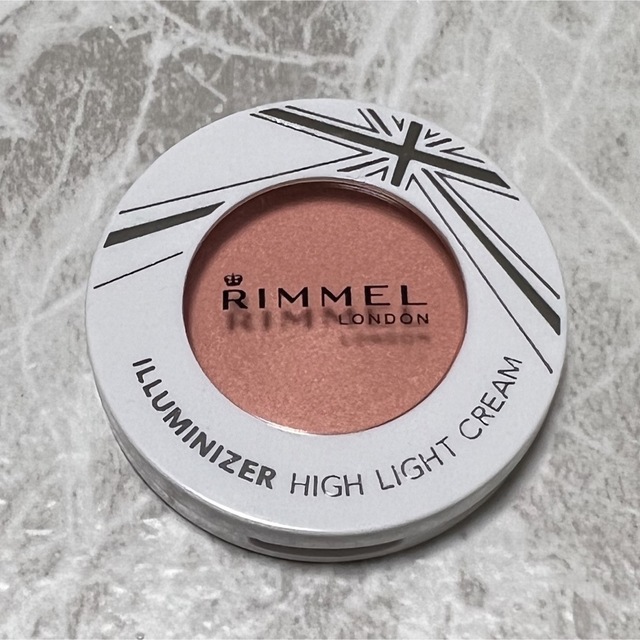RIMMEL(リンメル)のリンメル　イルミナイザー コスメ/美容のベースメイク/化粧品(その他)の商品写真