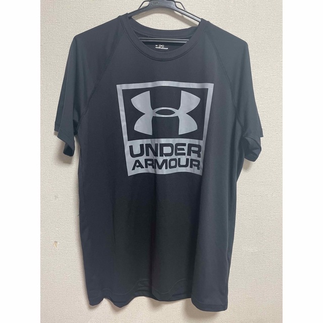UNDER ARMOUR(アンダーアーマー)のUNDER ARMOUR Tシャツ　新品未使用 レディースのトップス(Tシャツ(半袖/袖なし))の商品写真