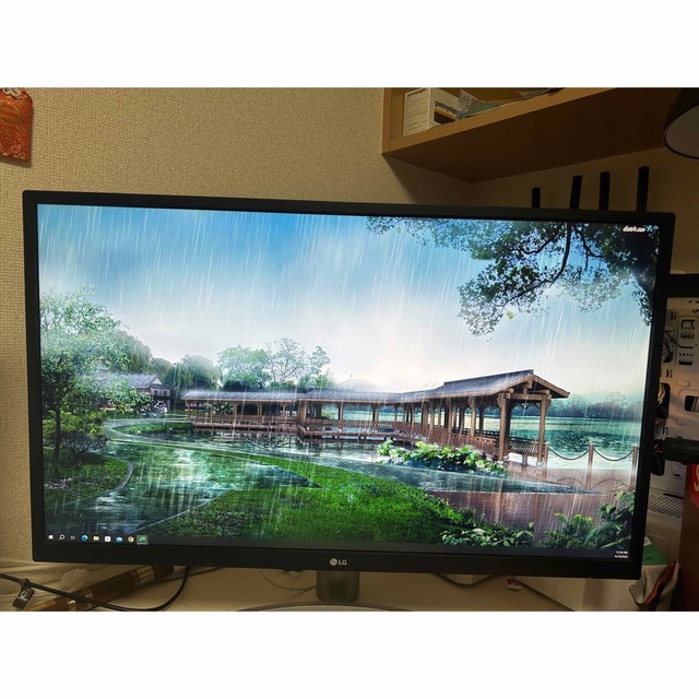 LG 27UL550-Wディスプレイ