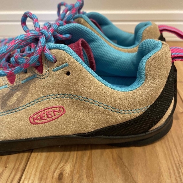 KEEN(キーン)の【美品】キーン　KEEN レディーススニーカー　ジャスパー　JASPER レディースの靴/シューズ(スニーカー)の商品写真