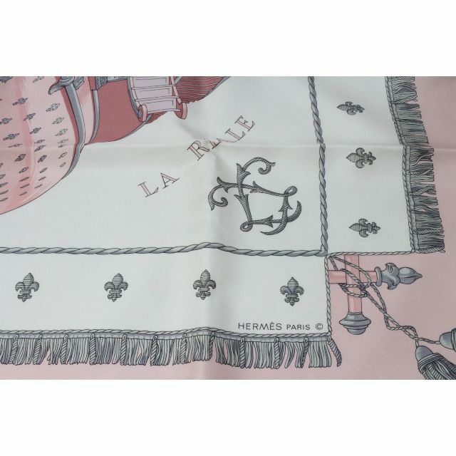 エルメス スカーフカレ90cmクイーンの戴冠式【美品】