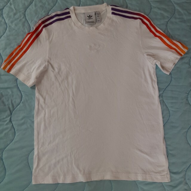 adidas(アディダス)のadidas　メンズTシャツ　L メンズのトップス(Tシャツ/カットソー(半袖/袖なし))の商品写真