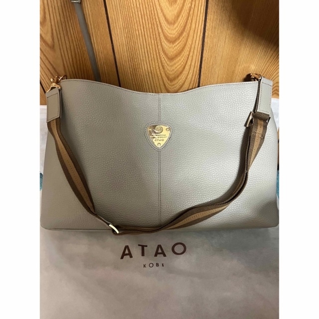 ATAO(アタオ)のアタオ　エルヴィ　新品未使用 レディースのバッグ(ショルダーバッグ)の商品写真