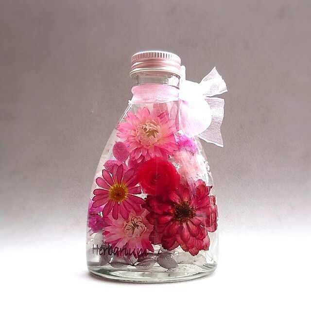 ハーバリウム エレガント系【染め薔薇とグラデーションのボトル】