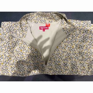 Supreme - supreme Raglan Utility Jacket floral Mの通販 by たんぽぽ ...