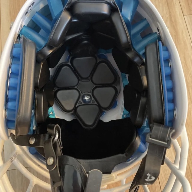 使用一回のみ》アメフト シャット ヘルメットの通販 by だっ 使用一回のみ》アメフト シャット ヘルメットの通販 by だっ
