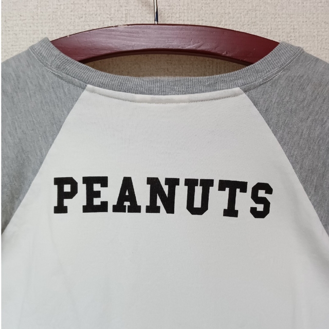 SNOOPY(スヌーピー)のSNOOPYスヌーピーリンガーTシャツ半袖ホワイトグレーPeanutサイズM メンズのトップス(Tシャツ/カットソー(半袖/袖なし))の商品写真