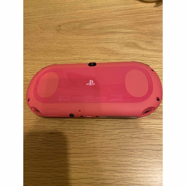 PS VITA PCH-2000 1