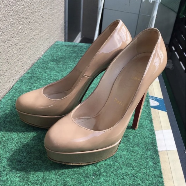 Christian Louboutin ビアンカ　ヌード　パンプス