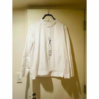 ユニクロ(UNIQLO)のユニクロ　＋J  スーピマコットンシャツジャケット　ホワイト　L(シャツ/ブラウス(長袖/七分))