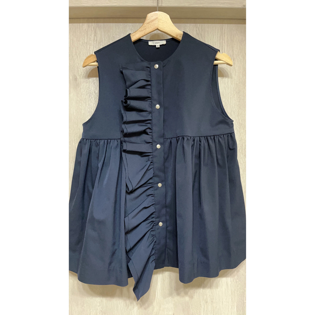 美品】yori ダブルフリルジレ ネイビー 36の通販 by しば's shop|ラクマ